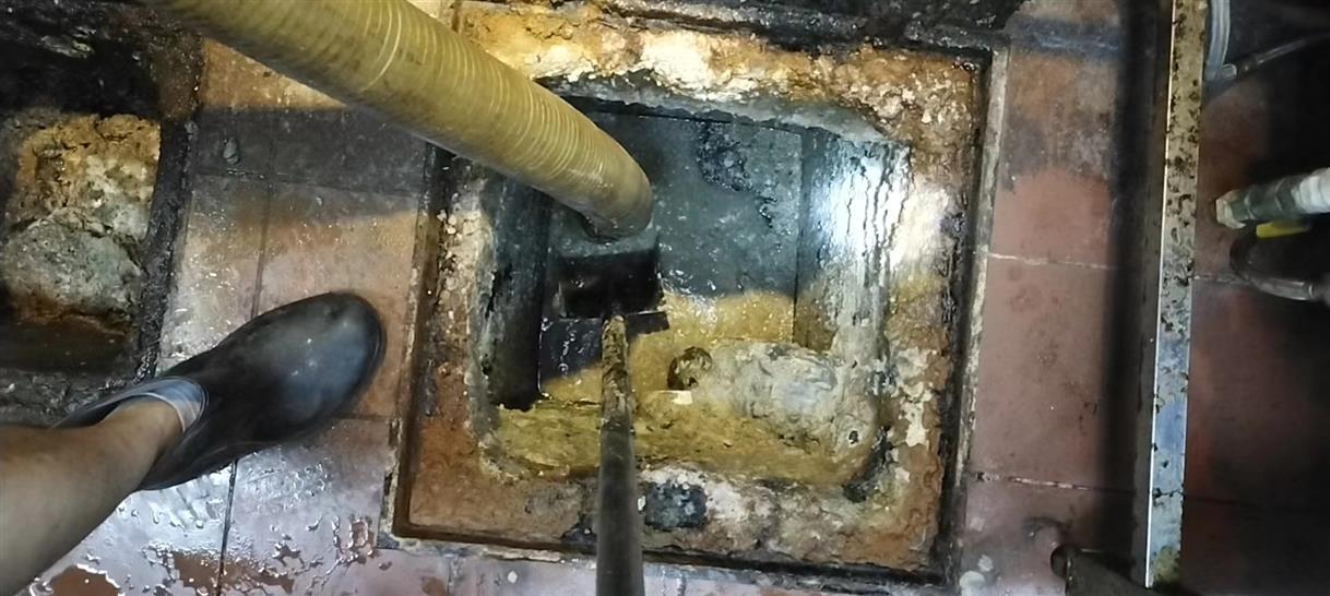 津南污水池清理一般都有毒气，怎么预防中毒呢？